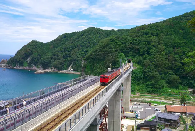 眺め最高！空の駅がある　JR餘部駅