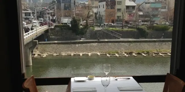 鴨川をのぞむ京野菜イタリアン＆アンティークカフェ♪