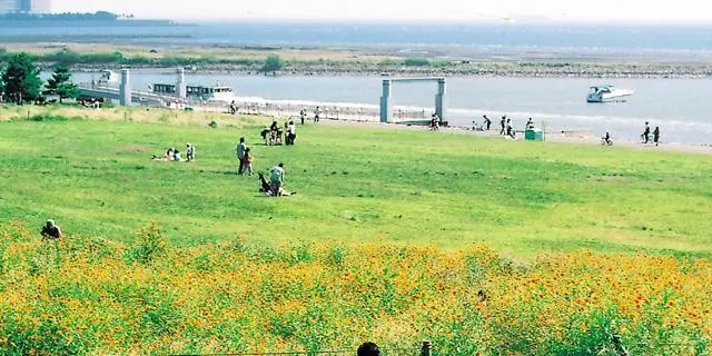 秋ピクニック*葛西臨海公園で1日のんびりデート♪水族館も観覧車も！