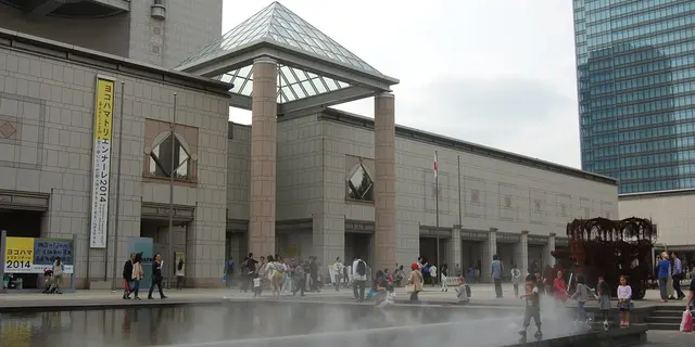 さぁ、3年に１度のアートの祭典・ヨコハマトリエンナーレへ！