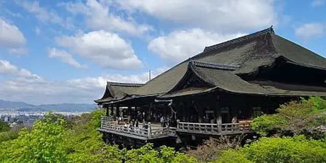 バスもいいけど・・・清水寺から八坂さん