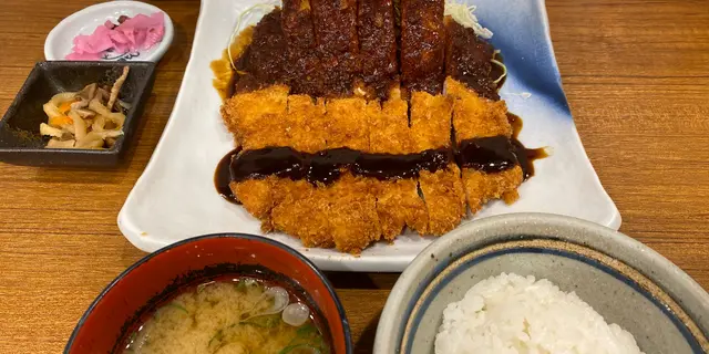 初❣️名古屋ひとり旅\( ˆoˆ )/🍤🍀常滑も行ったよ🐈《2泊3日》