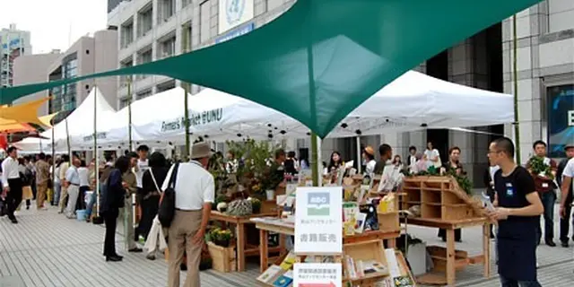 土日は野菜や植物を買いに。表参道グリーンさんぽ