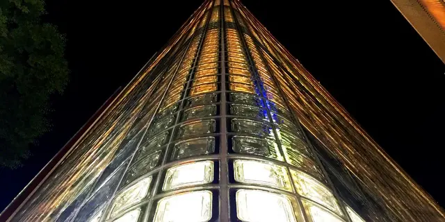 まるで「建築」博物館！銀座ショップをデザイン散歩