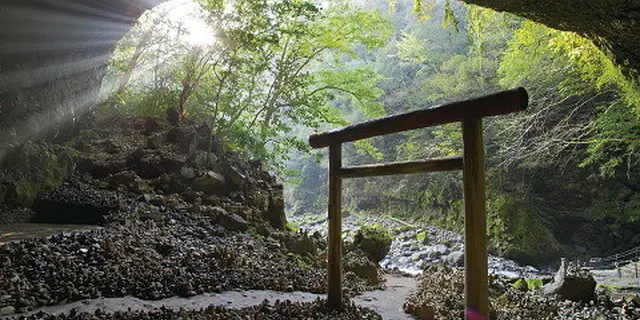 【ご利益付き】パワースポットを巡り尽くす！一泊二日、弾丸開運旅行のススメ。