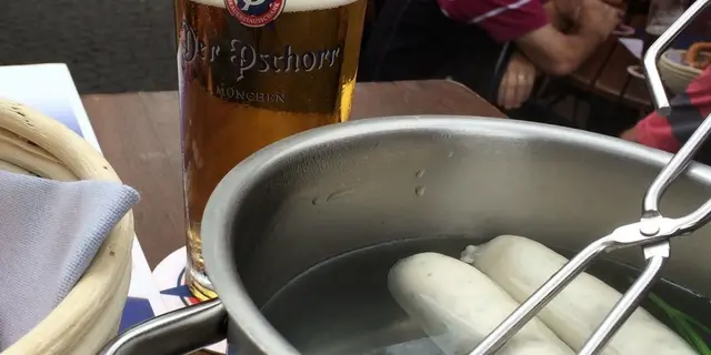 【GERMANY】ビールと白ソーセージ、絵本の中の世界。