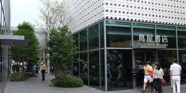 蔦屋書店という宝石で代官山全体が輝いていますね