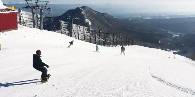 夏油高原スキー場でスノボ