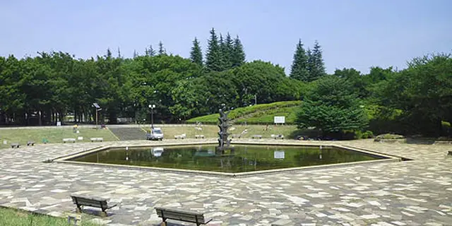公園中心の三宿散歩