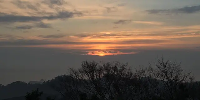 日の出と、海鮮丼と、牛タンと、仙台の旅。