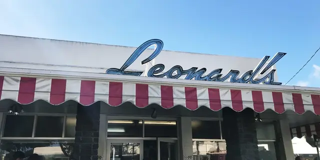 ハワイでレンタカーして絶景とプチプラショッピングする女子トリップ♡