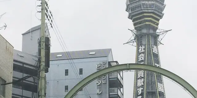 モモイロちゃん、大阪に行く