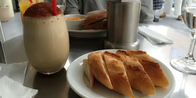 早起きしたくなる！モーニングのススメ