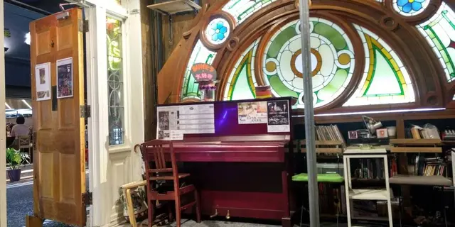 古くて素敵なお店に行きたい