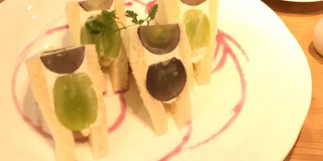 芸術の秋、食欲の秋。上野。