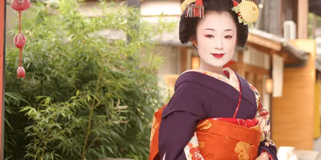 京都で舞妓はん体験！はんなり女子旅！