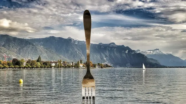 【スイス🇨🇭】チャップリンが愛したヴヴェイと世界文化遺産ラヴォー地区の葡萄畑を歩く