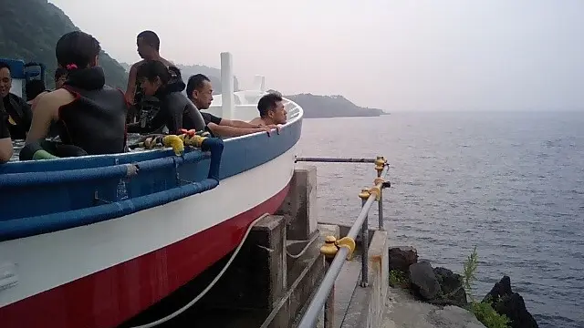 100%源泉掛け流しの温泉丸⁉︎ウェットスーツのまま入れる温泉付きの船…