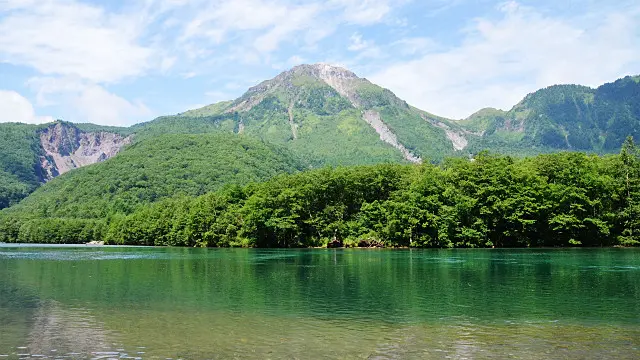 涼をもとめて上高地へ~アルプスの絶景を眺める絶景散歩