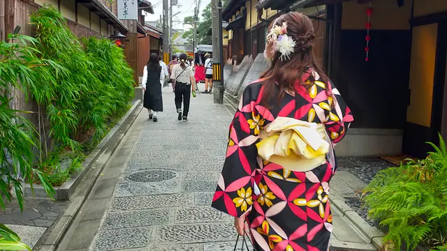 着物で歩く京都祇園