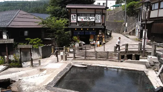 善光寺参り後は別所温泉、それとも野沢温泉?