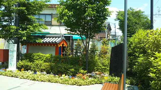 西向日の向こうには・・・
