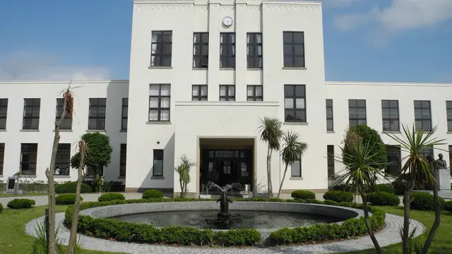 旧豊郷小学校と「けいおん看板」を探索する旅