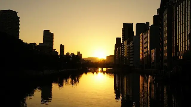 大阪ビジネス街の中心で『ご来光』を拝む