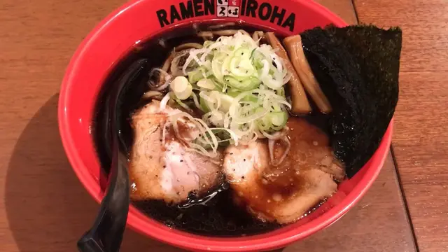 【富山県】市内ではしご酒！日本酒から〆のブラックラーメンまで堪能🍜