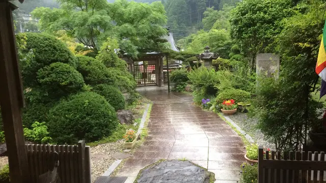 煩悩を捨てまた拾う旅 〜悟りとは〜