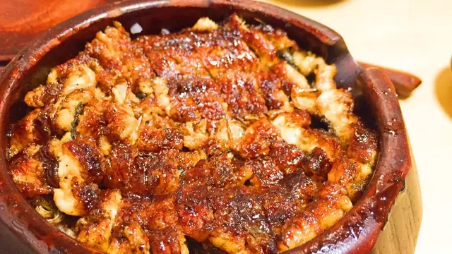 あの蓬莱軒の暖簾分け第一号店でひつまぶしを食べる。名古屋鳴海で帰省おでかけ。