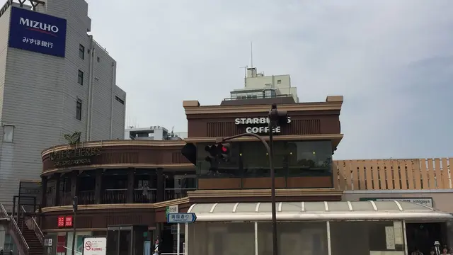新緑の外堀公園〜迎賓館〜靖国神社〜千鳥が淵気持ちいいお散歩