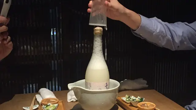 日本酒を楽しむ