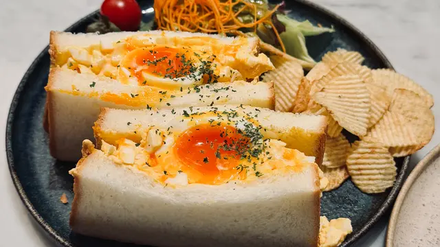 都内展示巡り② (Mozuミニチュア展→視てはいけない絵画展)