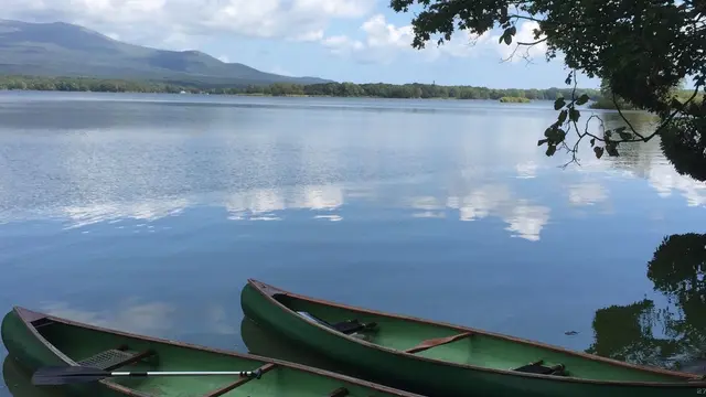 北海道大沼公園で初めてのカナディアンカヌーを楽しむ