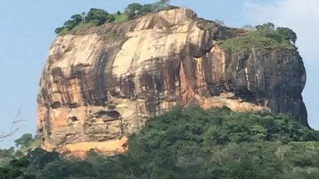 【パワーストーンの山!?】ローズクォーツマウンテンで恋愛運UP💋
