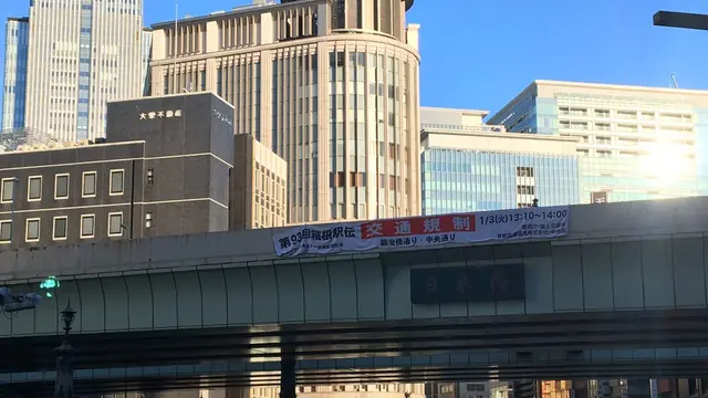 日本橋とそこに鎮座する麒麟