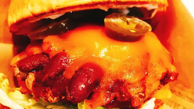 【大人のデート】原宿で待ち合わせてハンバーガーとビールを🍔🍺その後は代々木公園から富ヶ谷へ🚶