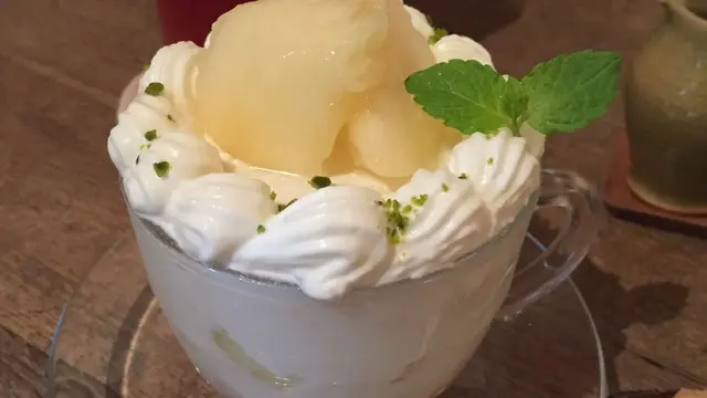 まさに今が旬!カフェで桃狩り🍑