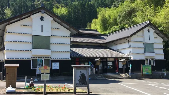 石ちゃんのぶらり旅💁♂️-北川村-