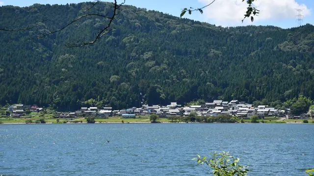 余呉湖一周散策と琵琶湖一周車窓の旅
