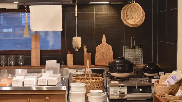 本とアートなお散歩