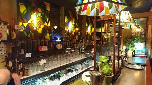 春の弘前城