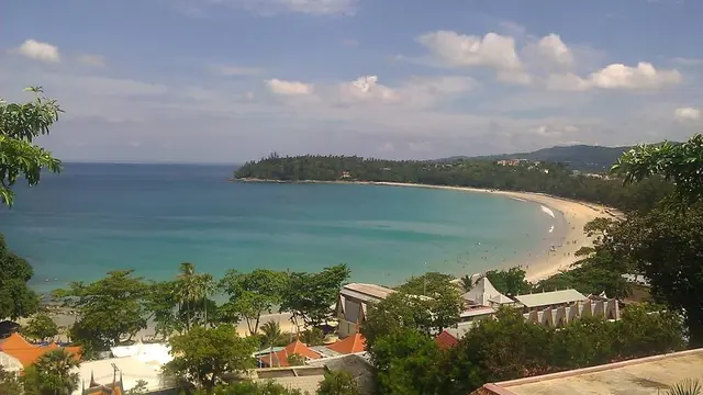 日本人少なめまったりPhuket (katabeach)サーフィン1人旅