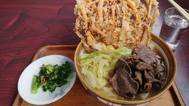 吉田うどんを食べたいんじゃ。
