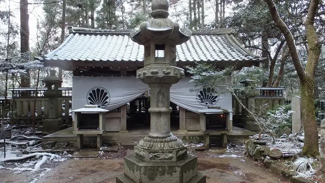 春の地吹雪 鞍馬山の魔王殿へ