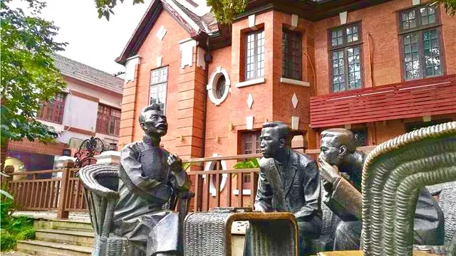 《中国•上海編》文学の香りが漂うレトロ街へ📖 CAと巡る上海1泊2日旅!