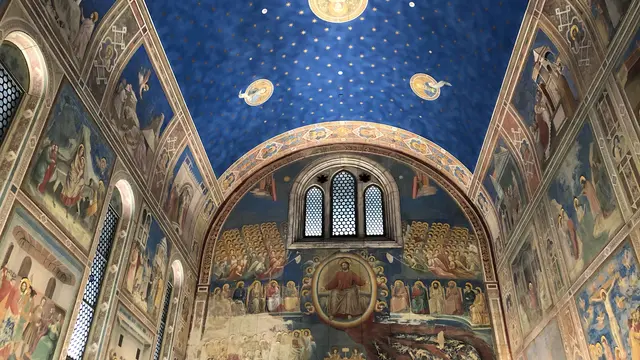 世界の名画を原寸大で展示！実は地元愛あふれる美術館♡
