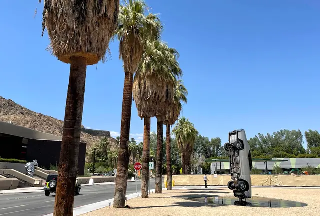 【LAから国立公園観光】ジョシュアツリー国立公園とサルヴェーションマウンテン
