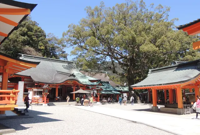世界遺産の那智大社と勝浦温泉